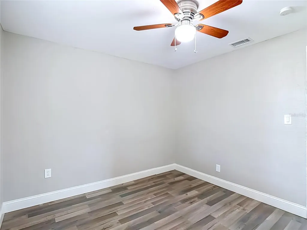 14402 13th Street Dade City FL 33523