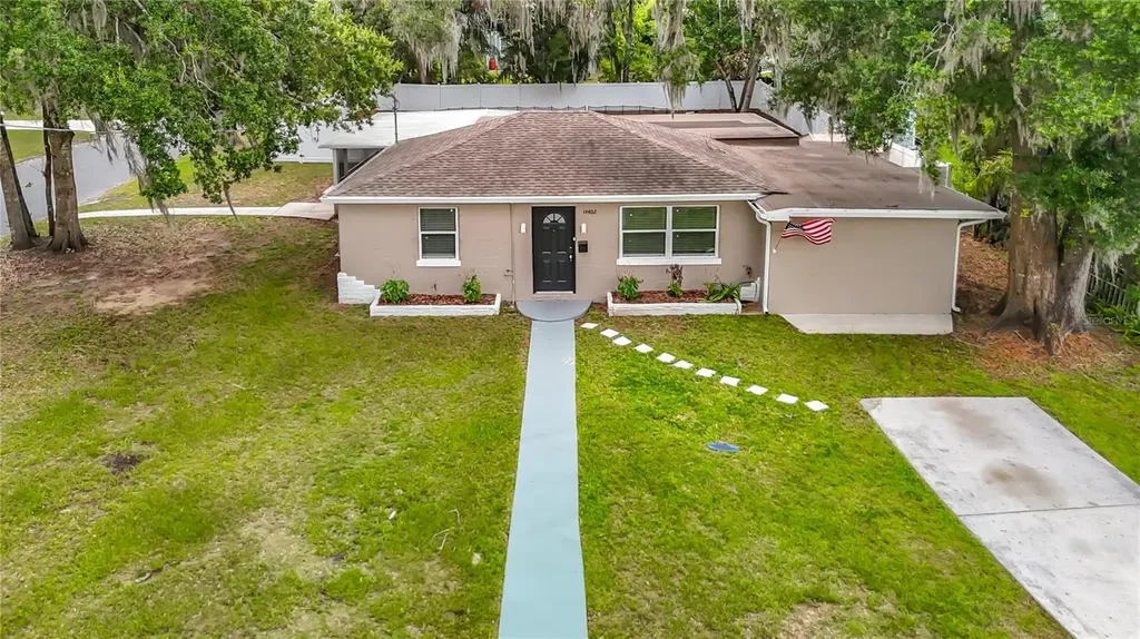 14402 13th Street Dade City FL 33523