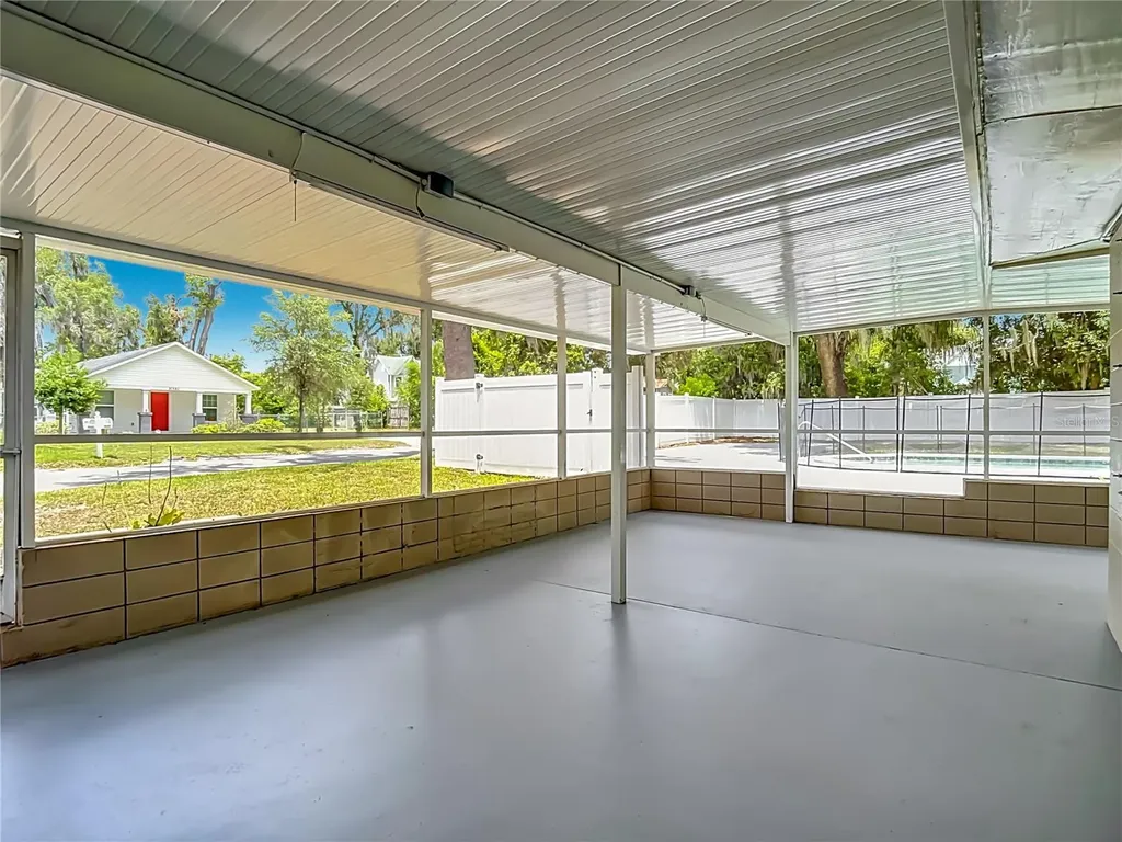 14402 13th Street Dade City FL 33523