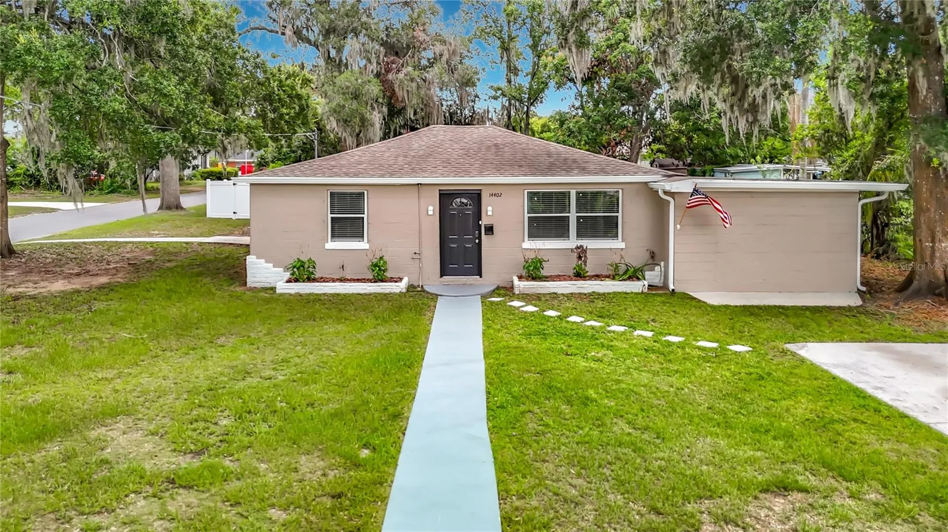 14402 13th Street Dade City FL 33523