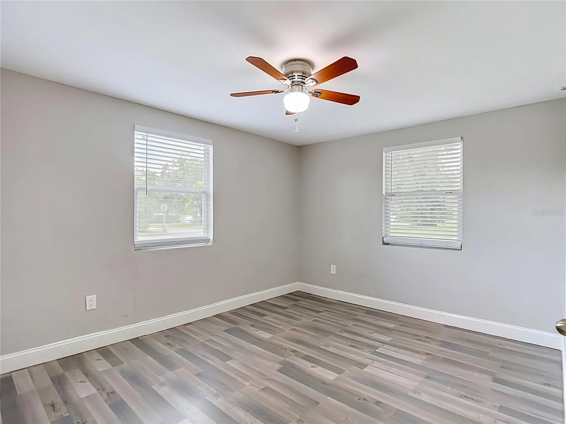 14402 13th Street Dade City FL 33523