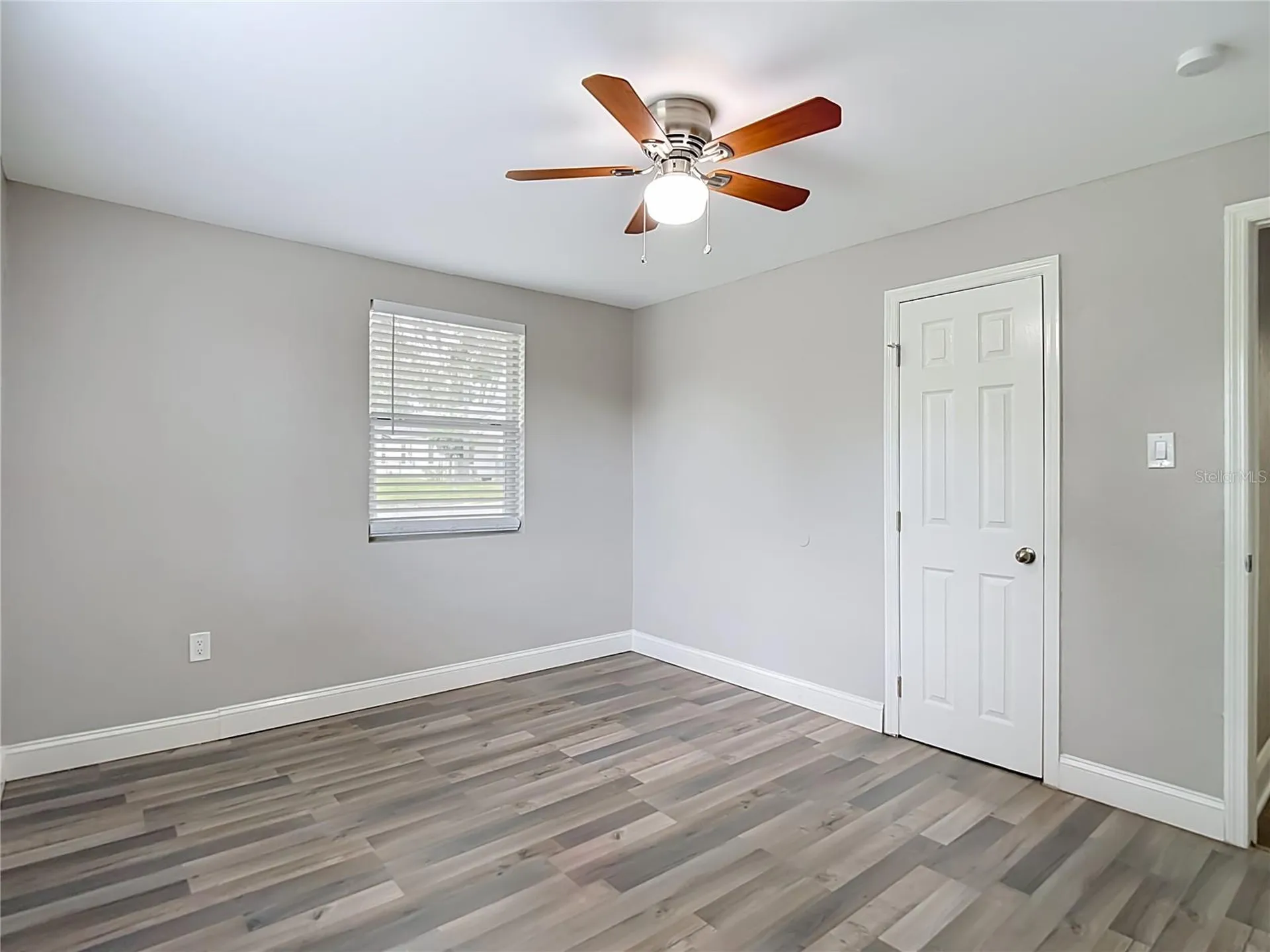 14402 13th Street Dade City FL 33523