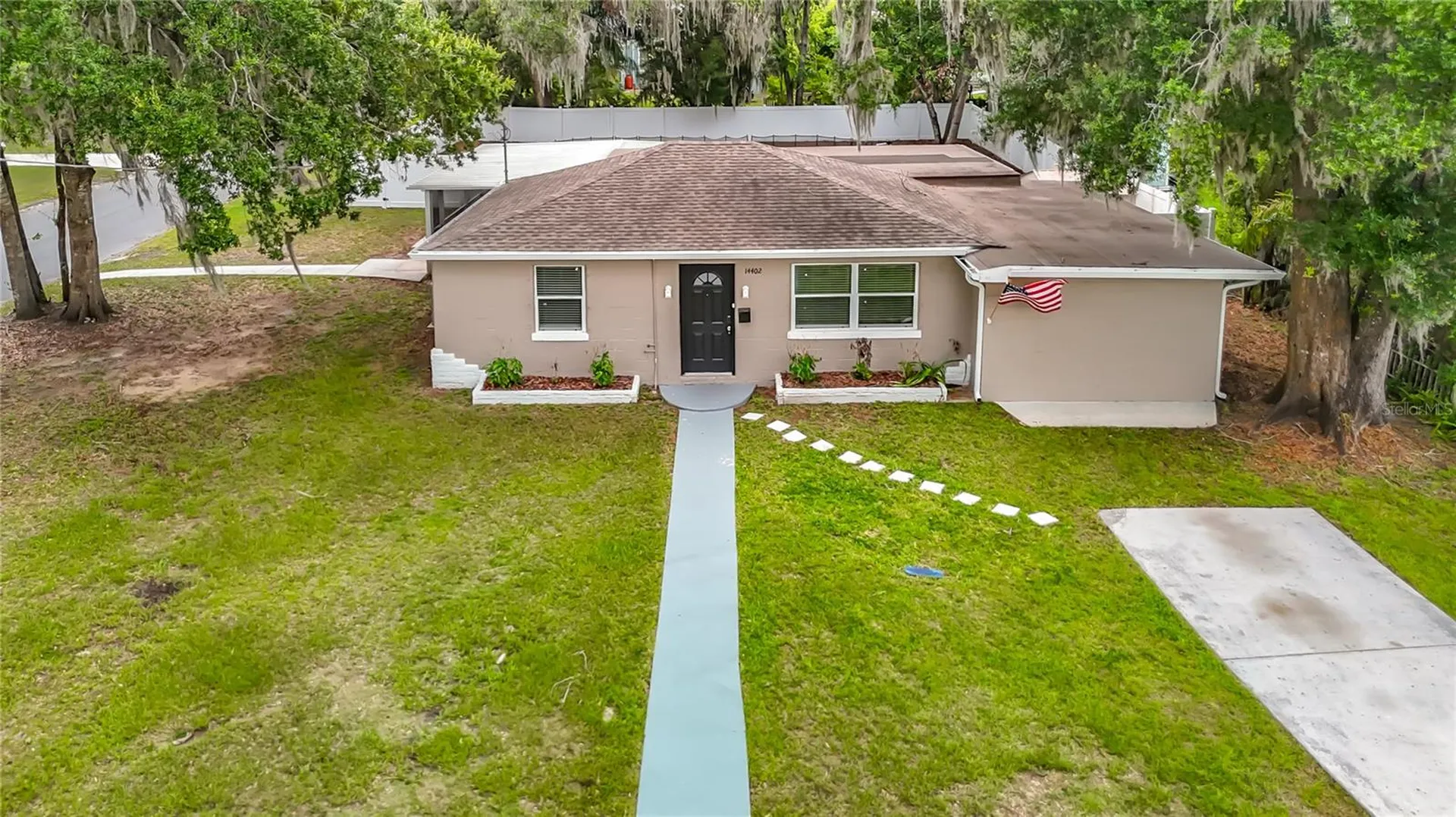 14402 13th Street Dade City FL 33523