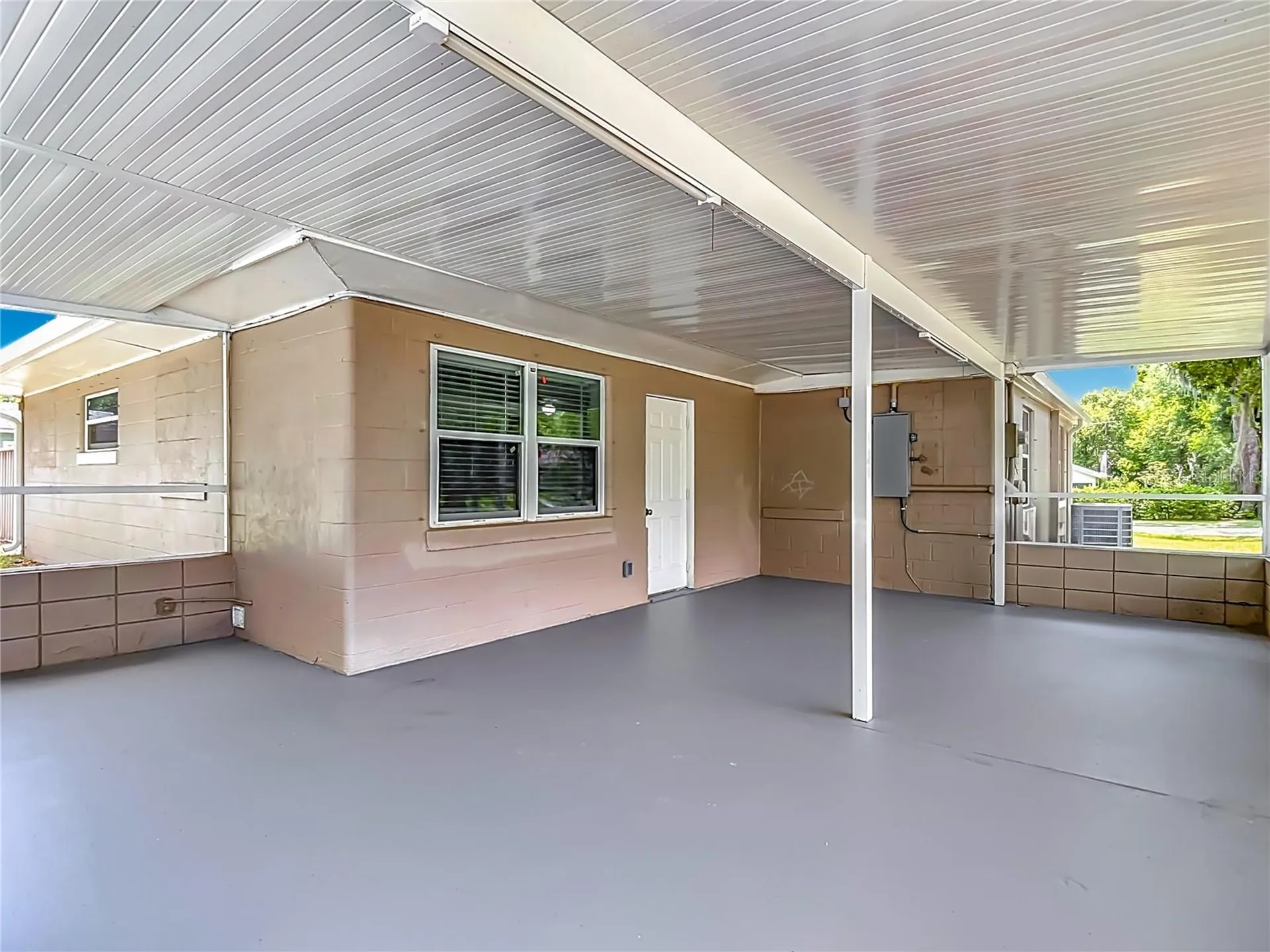 14402 13th Street Dade City FL 33523