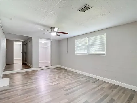 14402 13th Street Dade City FL 33523