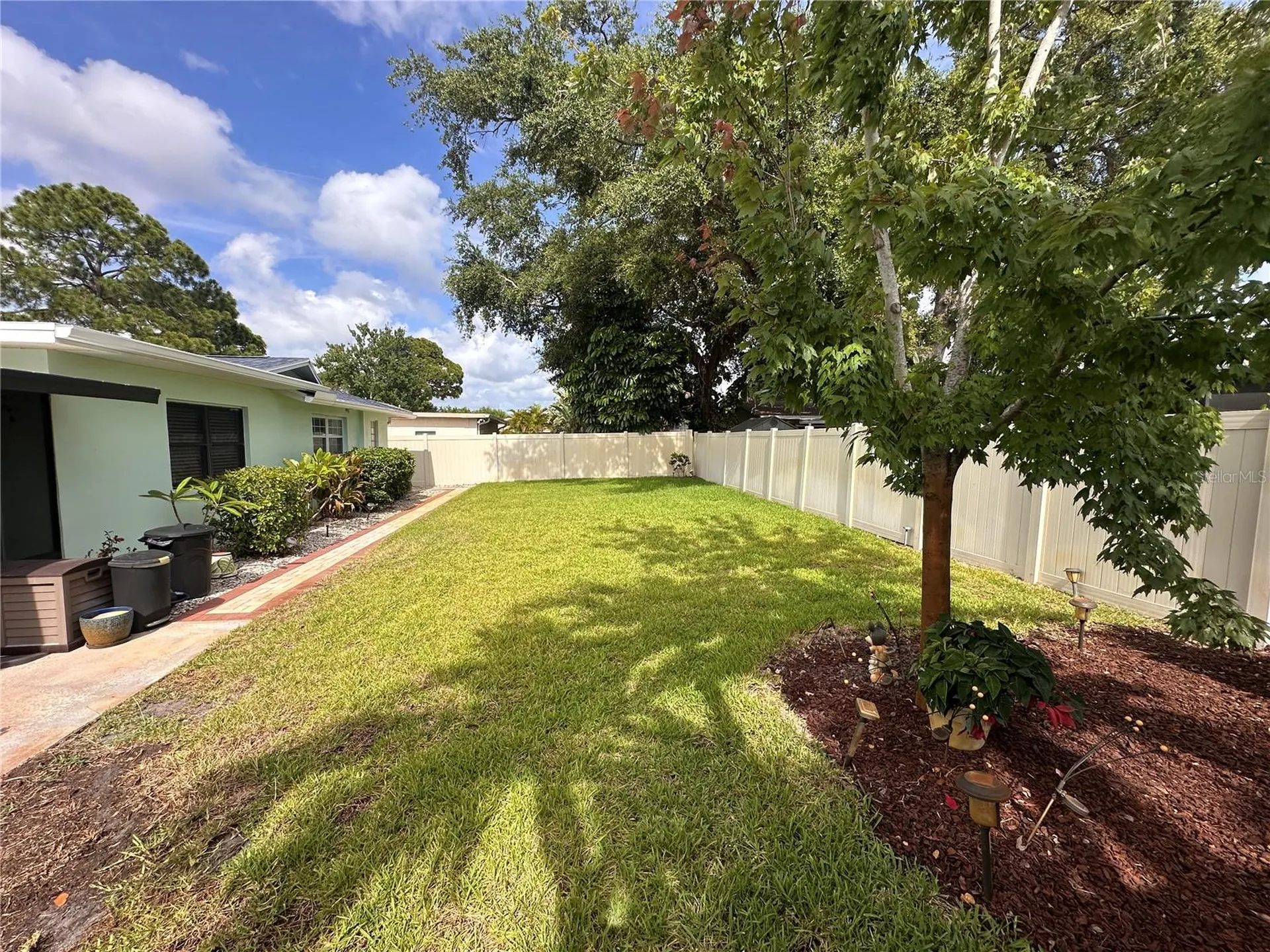 9470 Joel Drive Seminole FL 33777