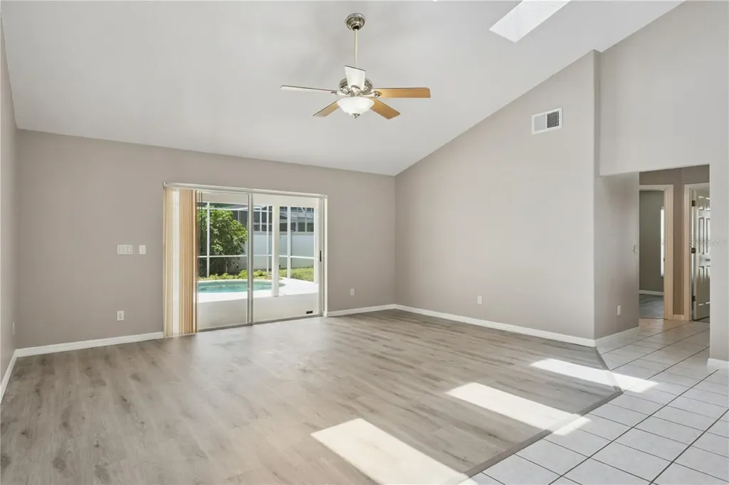2818 Hoffman Drive Orlando FL 32837
