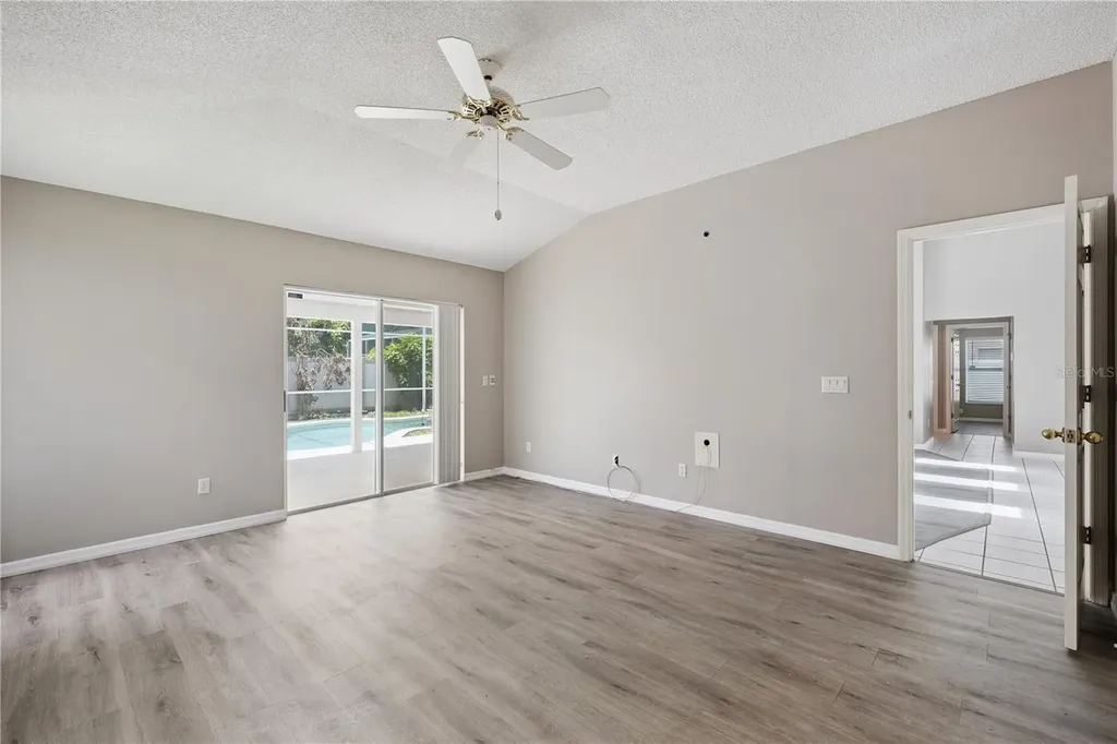 2818 Hoffman Drive Orlando FL 32837