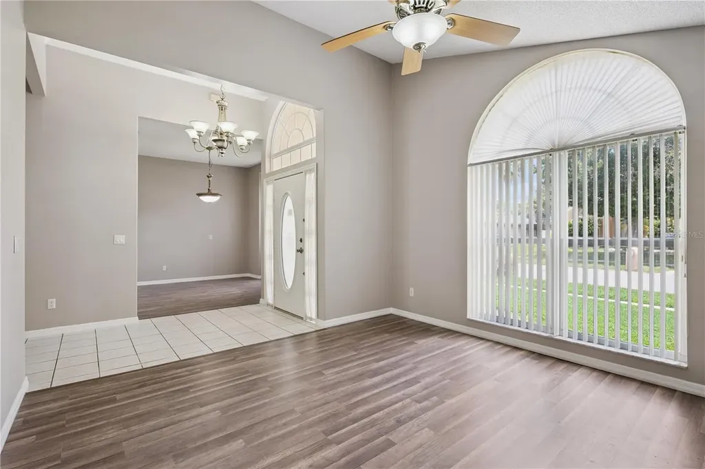 2818 Hoffman Drive Orlando FL 32837