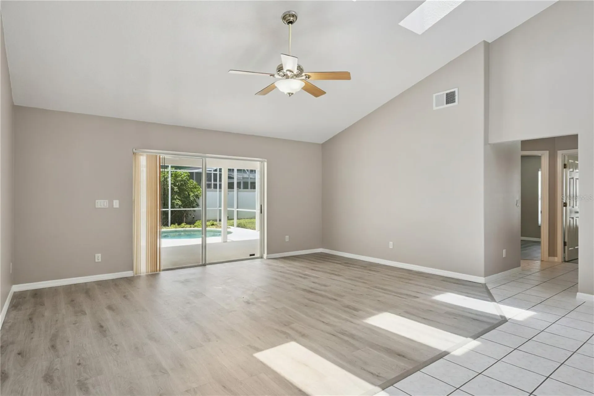 2818 Hoffman Drive Orlando FL 32837
