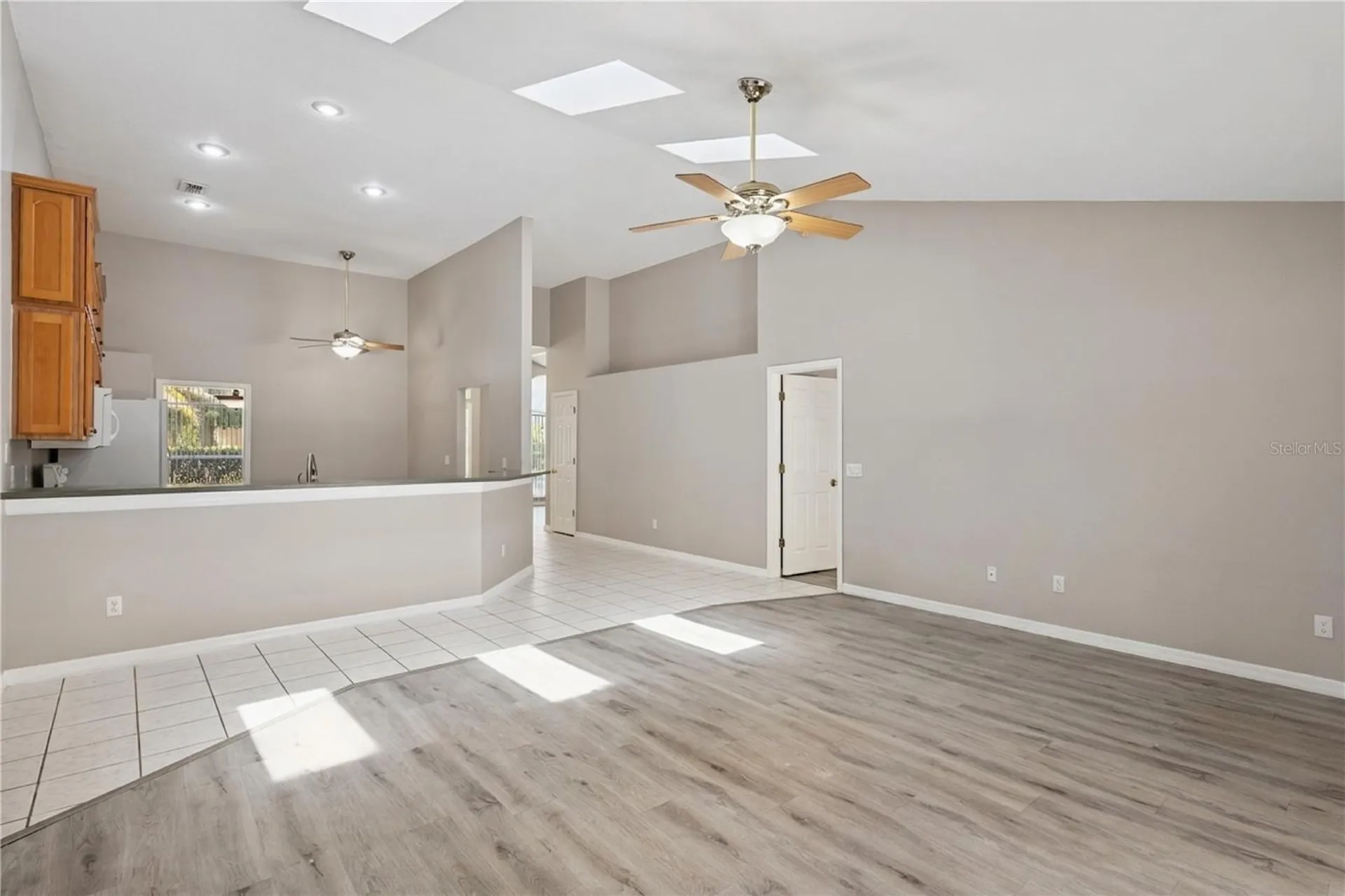 2818 Hoffman Drive Orlando FL 32837