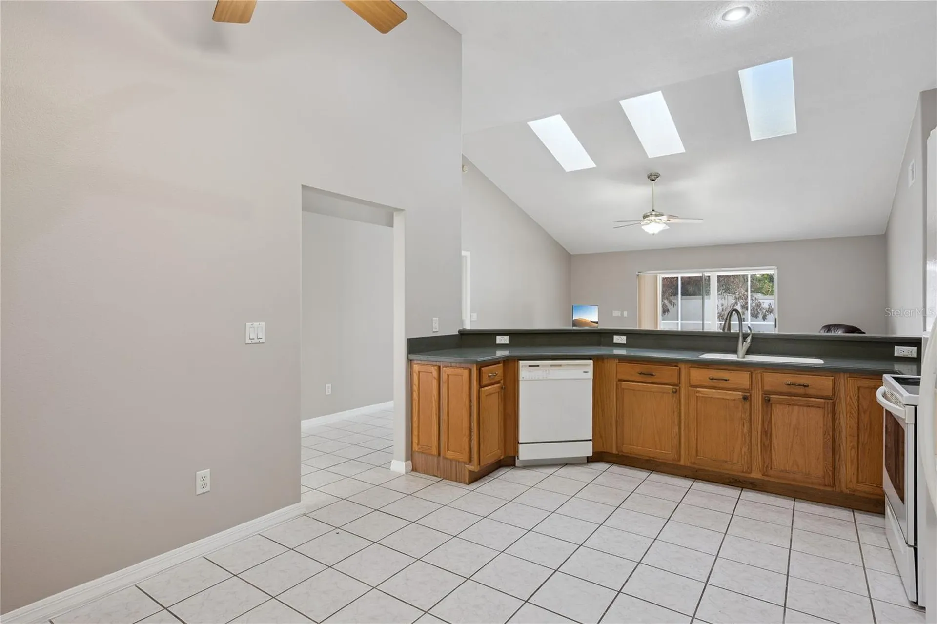 2818 Hoffman Drive Orlando FL 32837