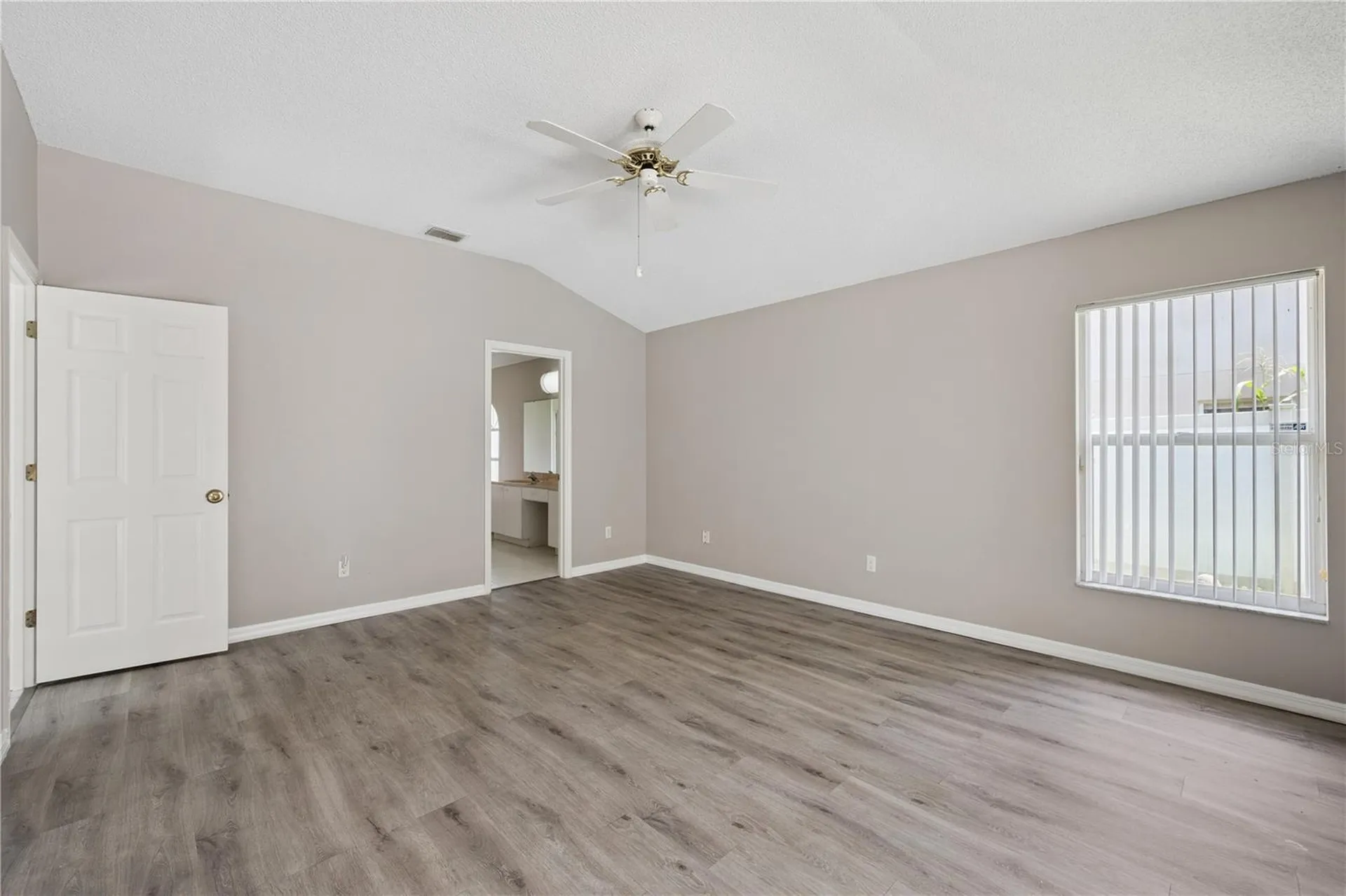 2818 Hoffman Drive Orlando FL 32837
