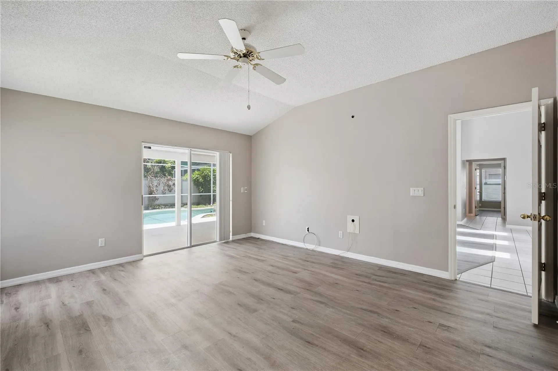 2818 Hoffman Drive Orlando FL 32837