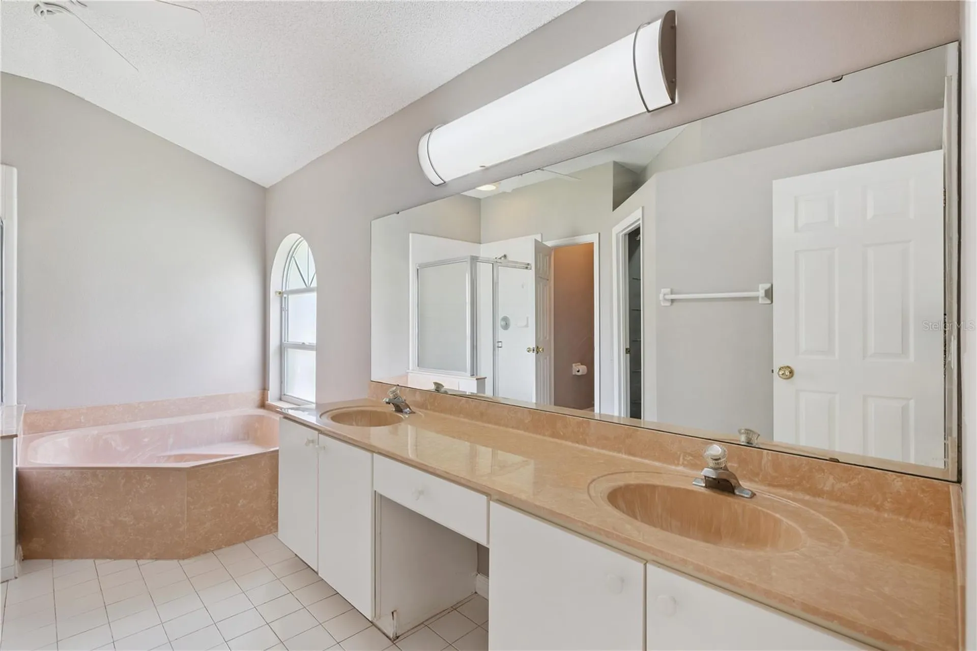 2818 Hoffman Drive Orlando FL 32837