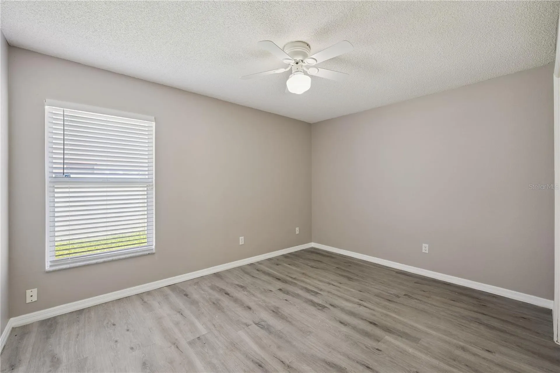 2818 Hoffman Drive Orlando FL 32837