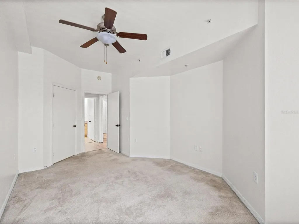 200 4th Avenue S St Petersburg FL 33701