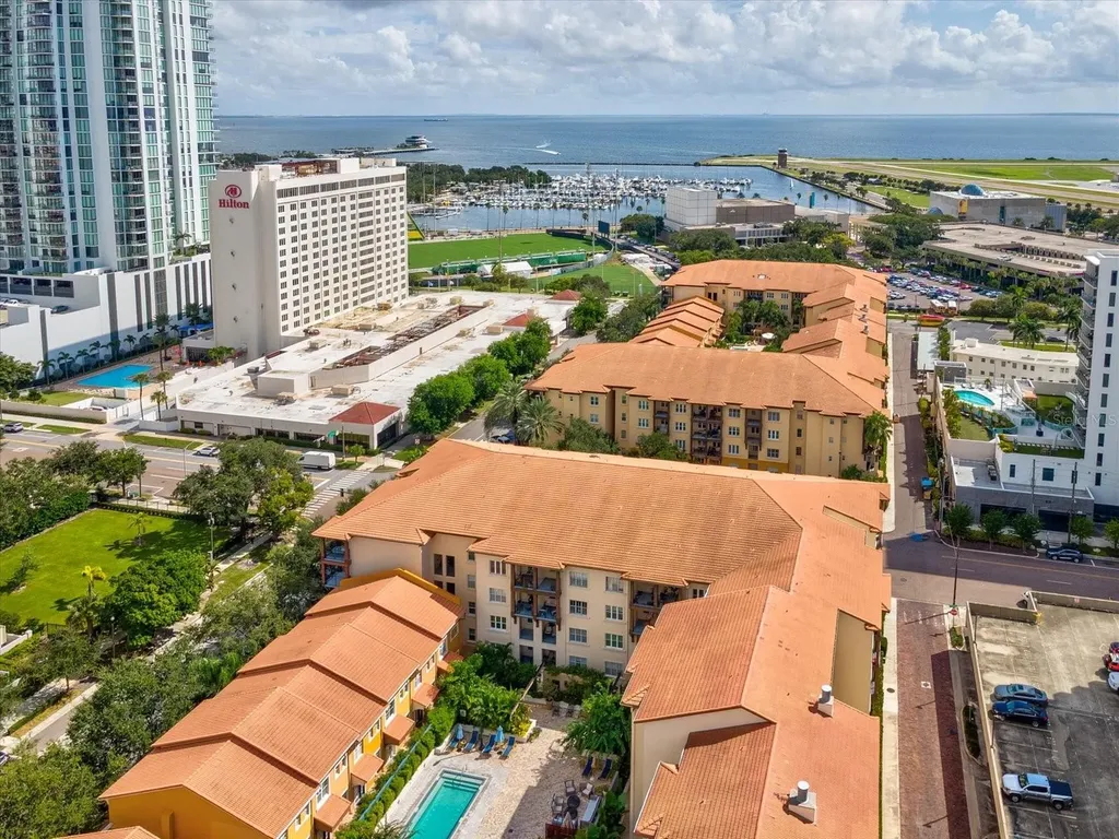 200 4th Avenue S St Petersburg FL 33701