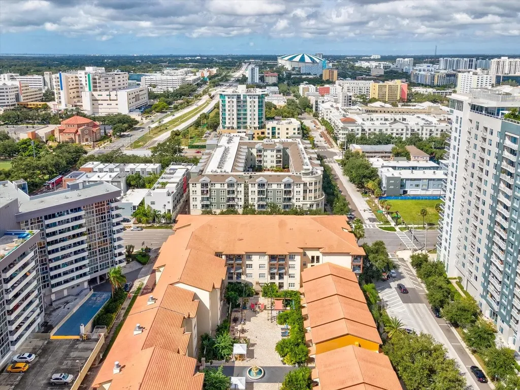 200 4th Avenue S St Petersburg FL 33701