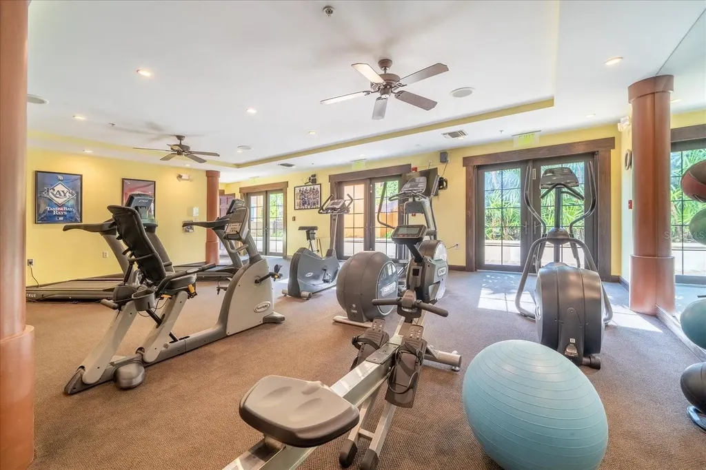 200 4th Avenue S St Petersburg FL 33701