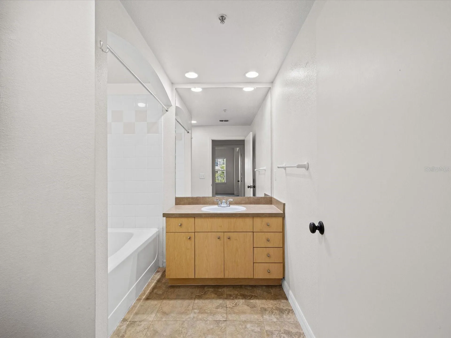 200 4th Avenue S St Petersburg FL 33701