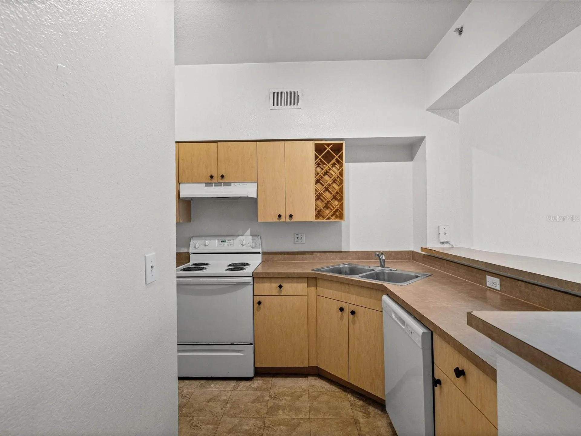 200 4th Avenue S St Petersburg FL 33701