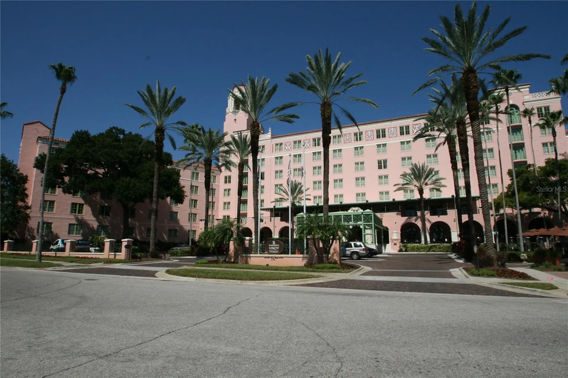 200 4th Avenue S St Petersburg FL 33701