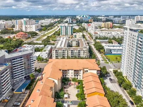 200 4th Avenue S St Petersburg FL 33701