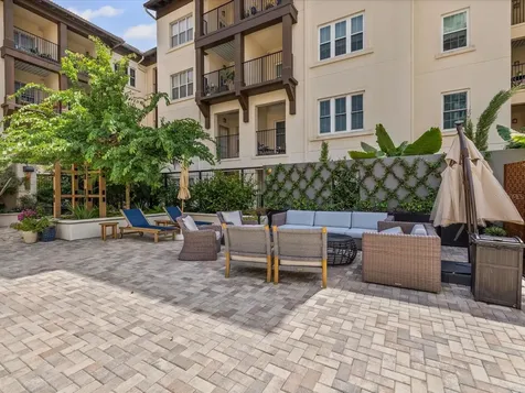 200 4th Avenue S St Petersburg FL 33701