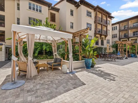 200 4th Avenue S St Petersburg FL 33701
