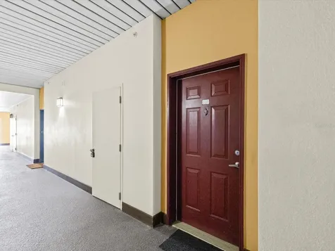 200 4th Avenue S St Petersburg FL 33701