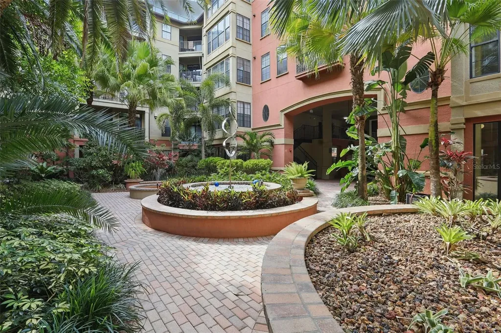 911 N Orange Avenue Orlando FL 32801