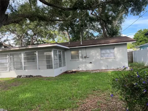 528 E Lake Drive Largo FL 33771