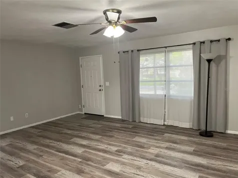 528 E Lake Drive Largo FL 33771