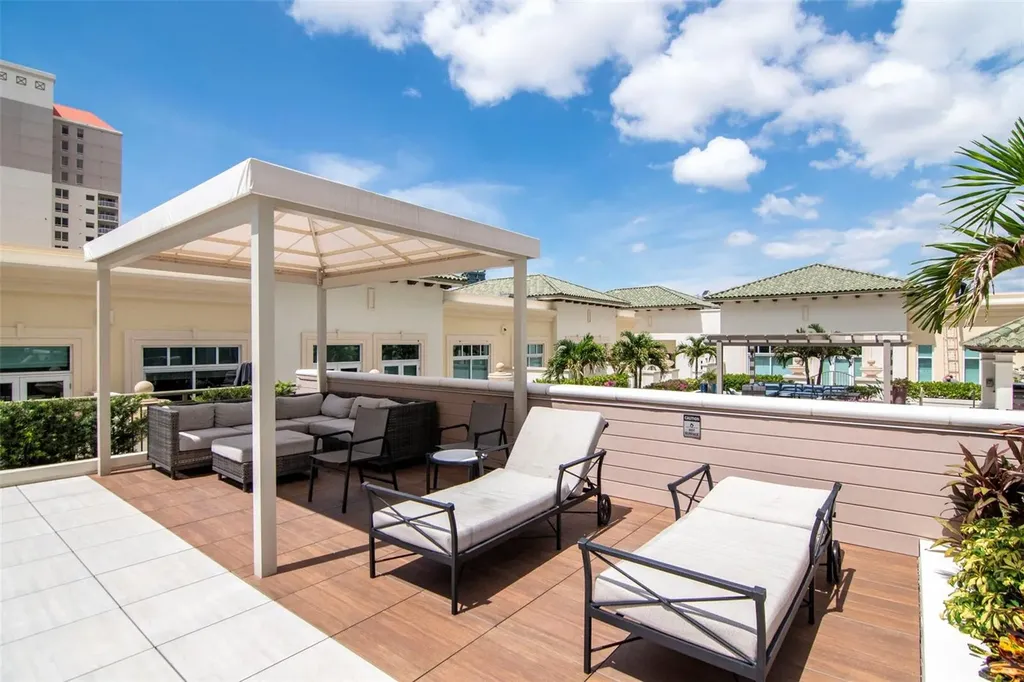 450 Knights Run Avenue Tampa FL 33602