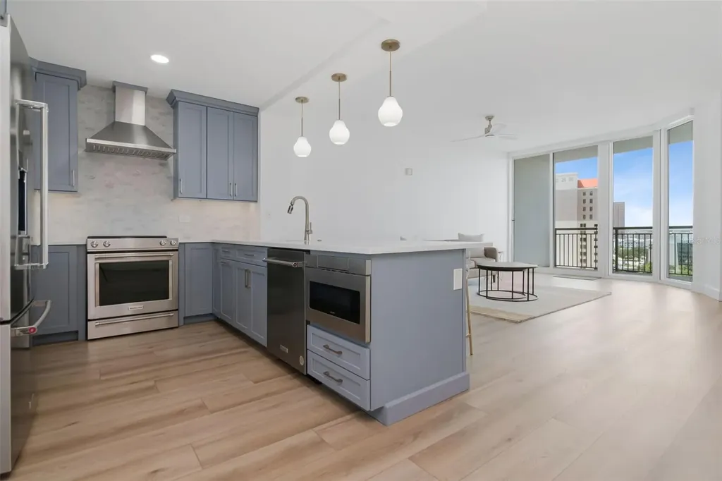 450 Knights Run Avenue Tampa FL 33602