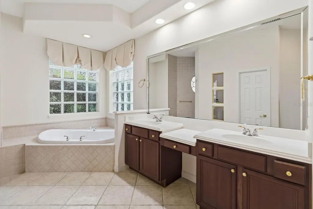 8310 Tivoli Drive Orlando FL 32836
