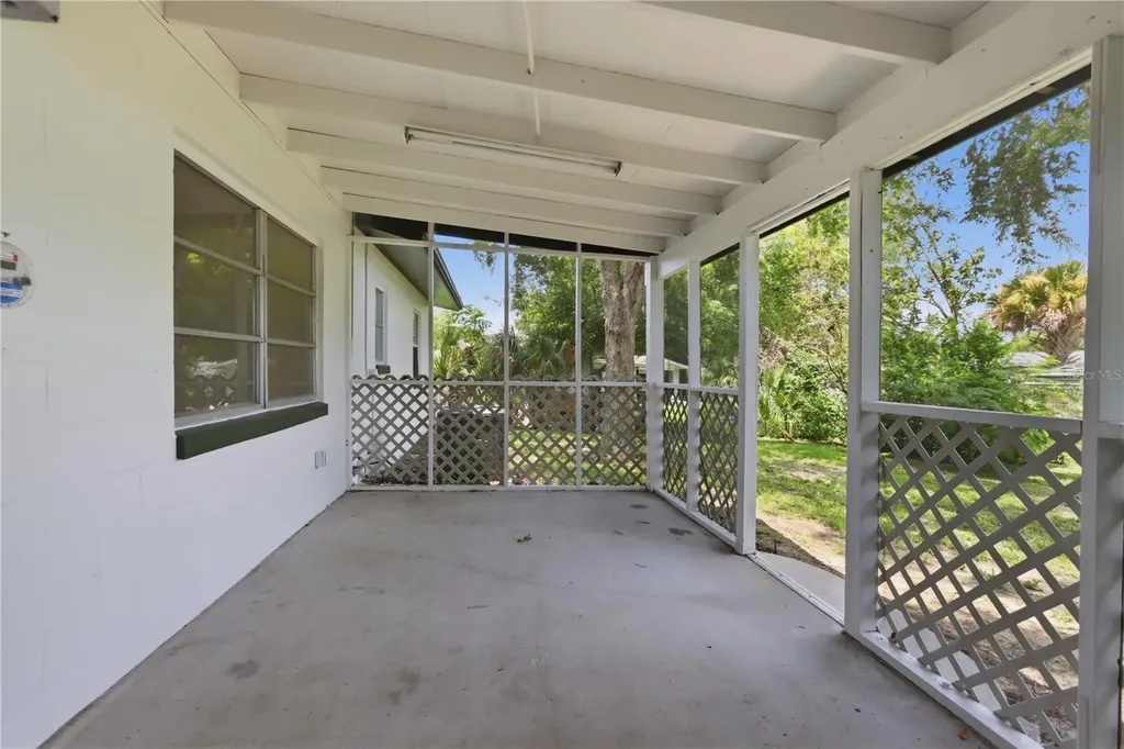 2434 Cardena Avenue Deltona FL 32738