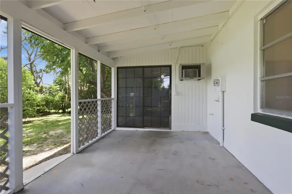 2434 Cardena Avenue Deltona FL 32738