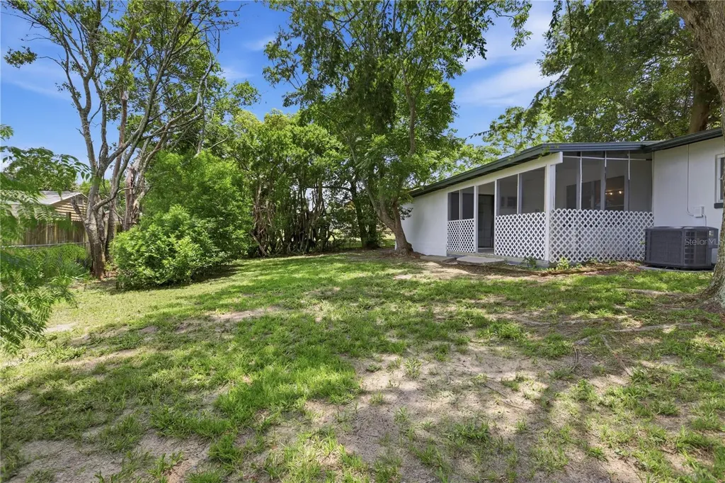 2434 Cardena Avenue Deltona FL 32738