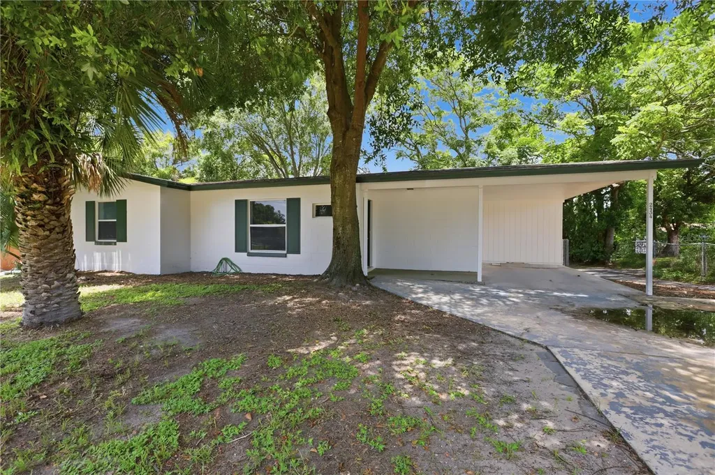 2434 Cardena Avenue Deltona FL 32738