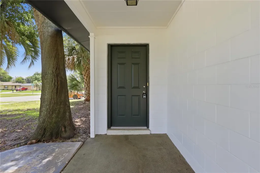 2434 Cardena Avenue Deltona FL 32738