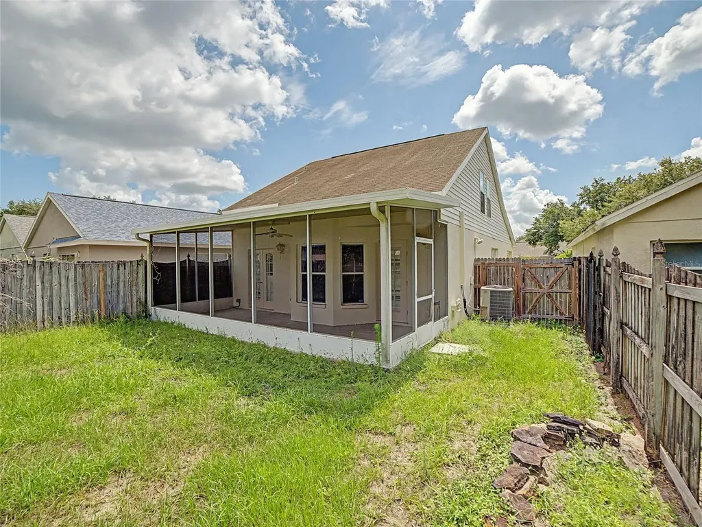 6131 Sand Key Lane Wesley Chapel FL 33545