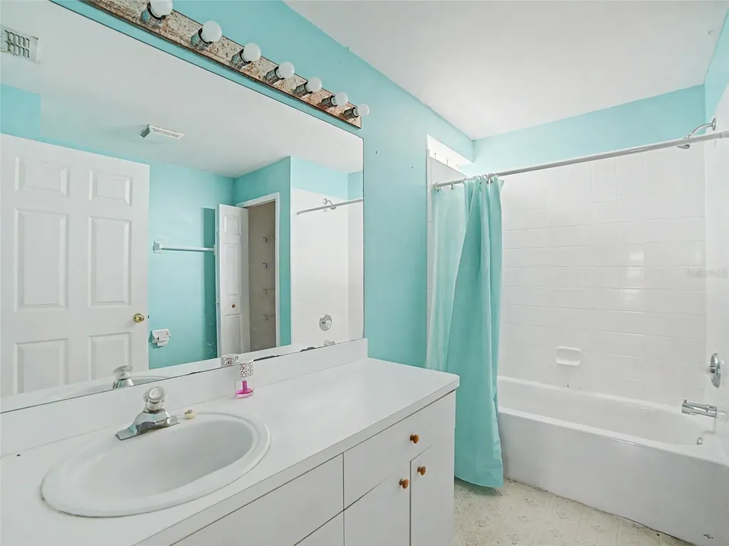 6131 Sand Key Lane Wesley Chapel FL 33545