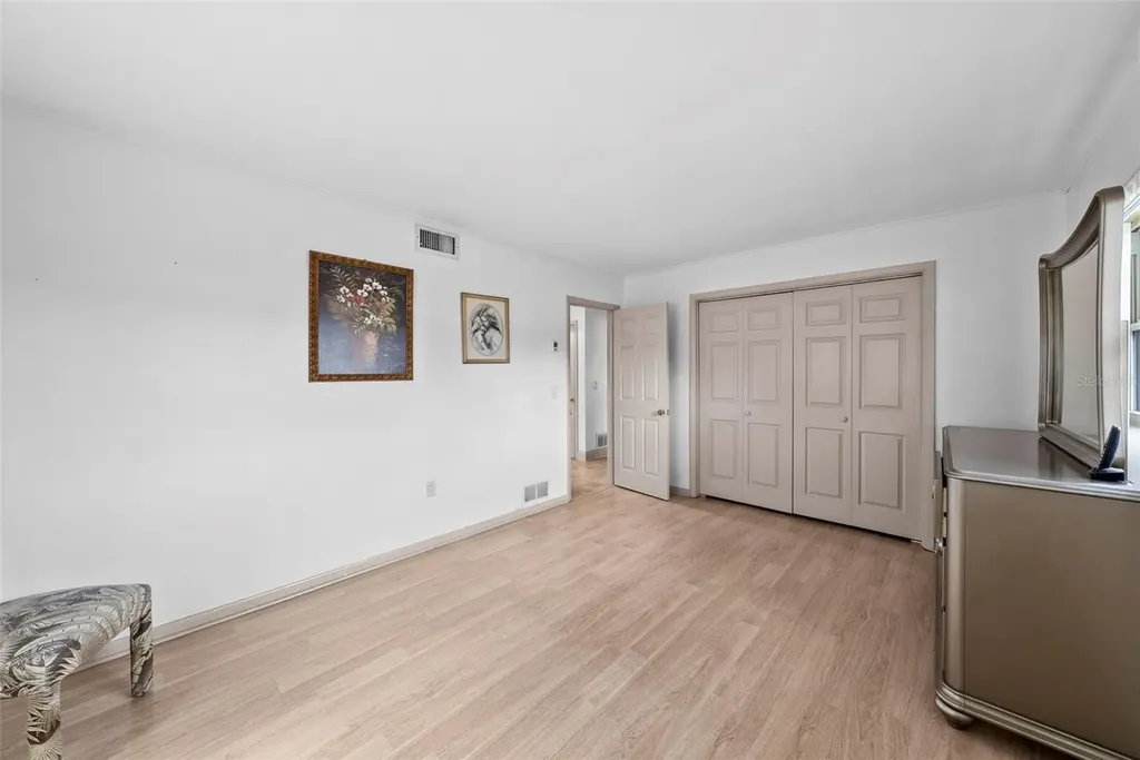 1831 Oak Lake Drive Clearwater FL 33764