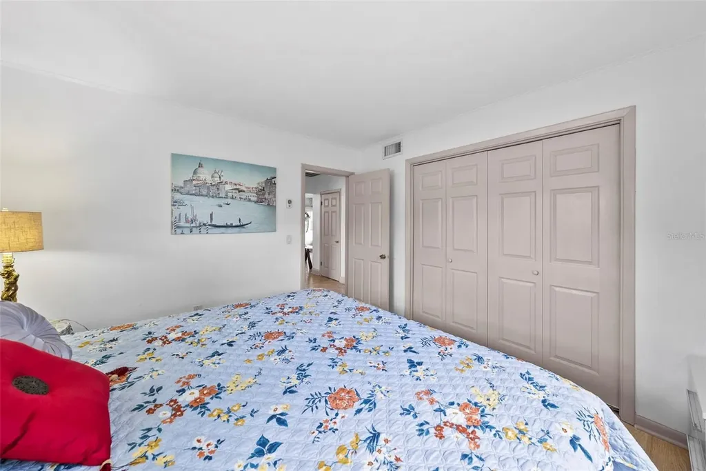 1831 Oak Lake Drive Clearwater FL 33764