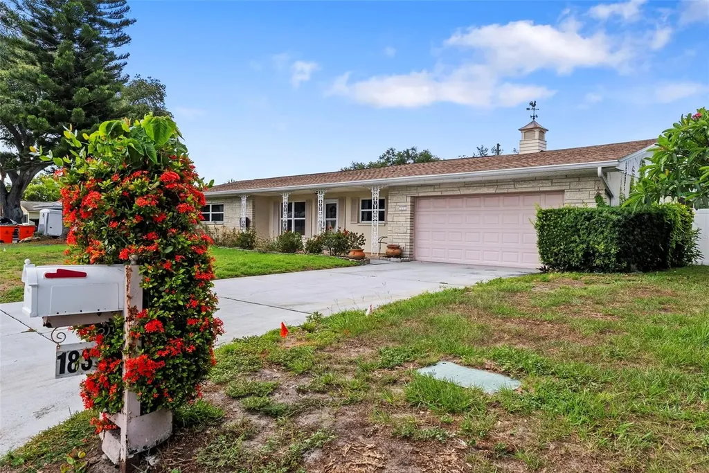 1831 Oak Lake Drive Clearwater FL 33764