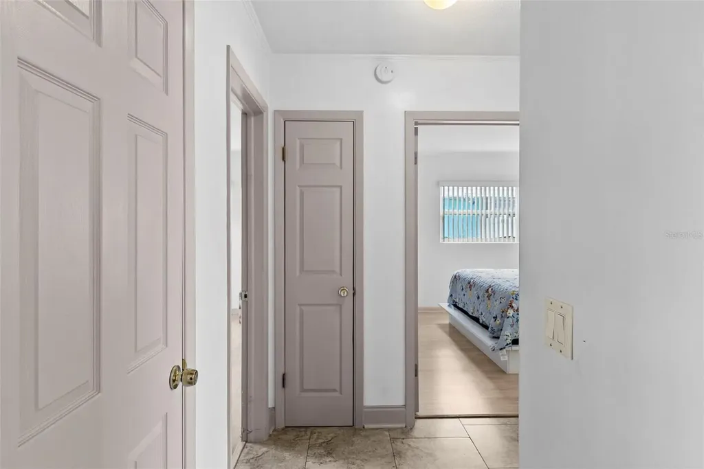 1831 Oak Lake Drive Clearwater FL 33764