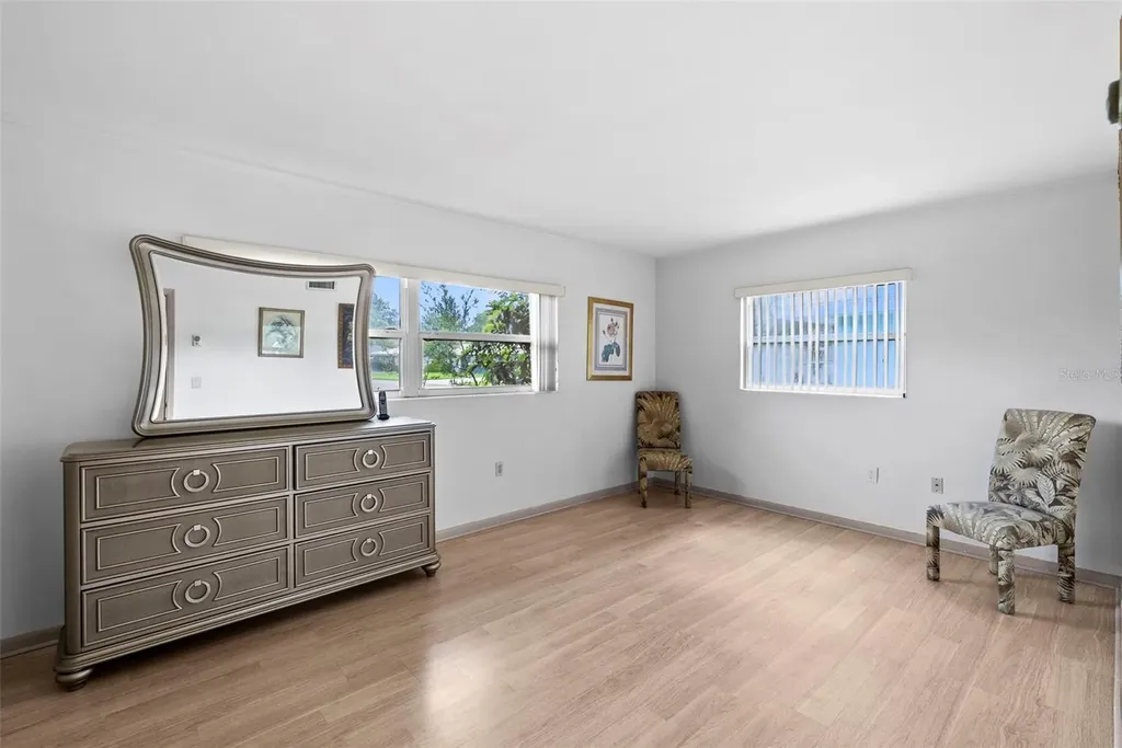 1831 Oak Lake Drive Clearwater FL 33764