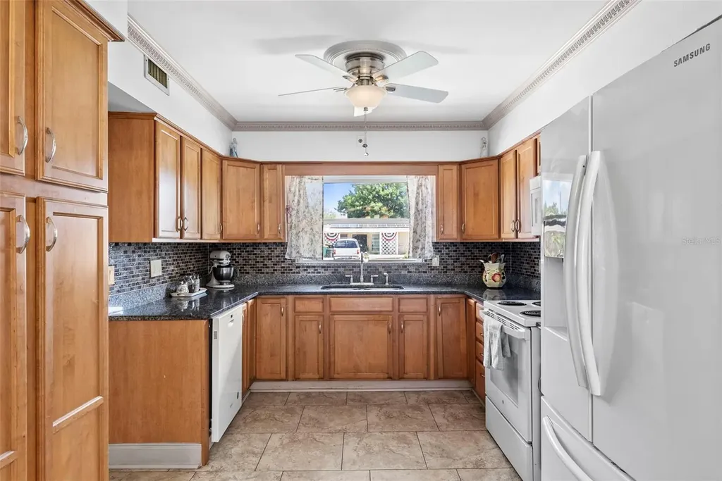 1831 Oak Lake Drive Clearwater FL 33764